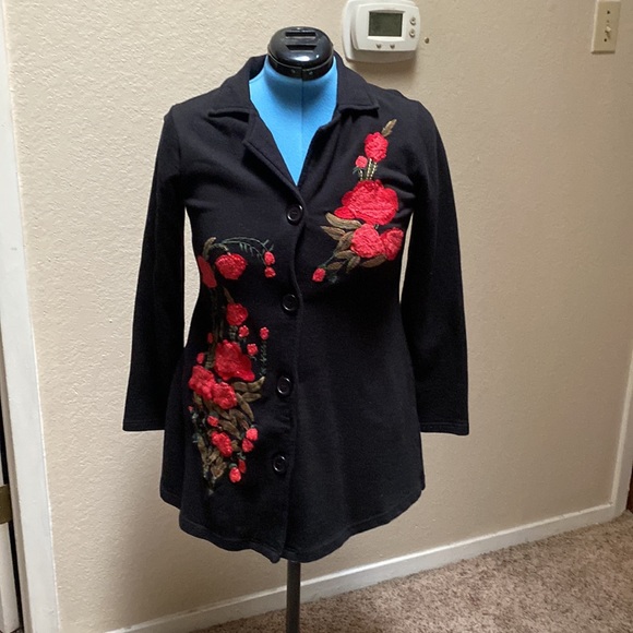 Embodied floral small coat, T-shirt jacket, shacket - Picture 1 of 15